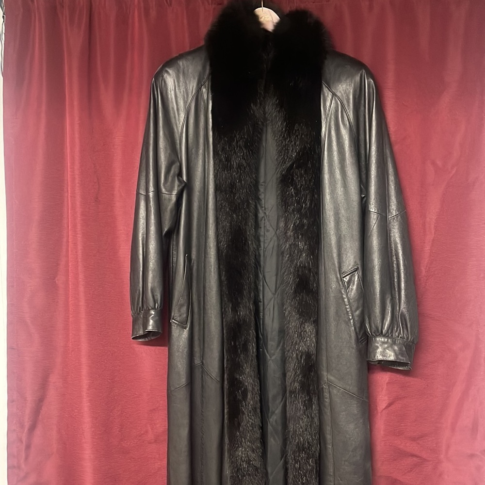 Womens full length real leather with Fox Fur tuxedo front